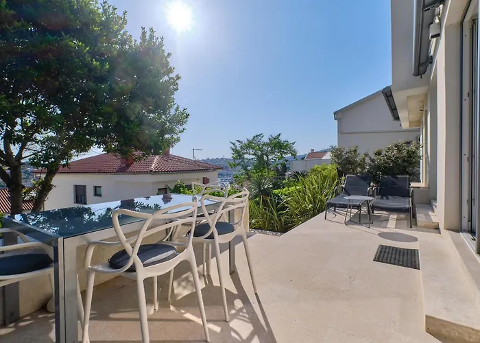 Design 2ˇˇˇˇ דירה