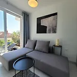 Design 2ˇˇˇˇ Апартаменты *
