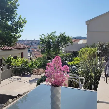 Design 2ˇˇˇˇ Mali Lošinj