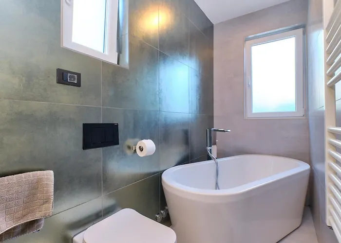 Design 2ˇˇˇˇ * Mali Lošinj