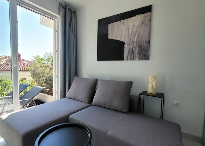 Design 2ˇˇˇˇ Daire *