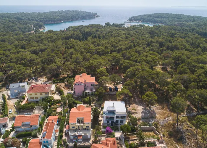 Design 2ˇˇˇˇ Mali Lošinj